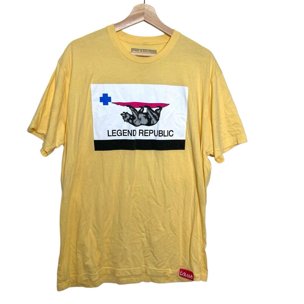 Pink + Dolphin Legend Republic Pink Bear Graphic T-Shirt Size XLarge Yellow